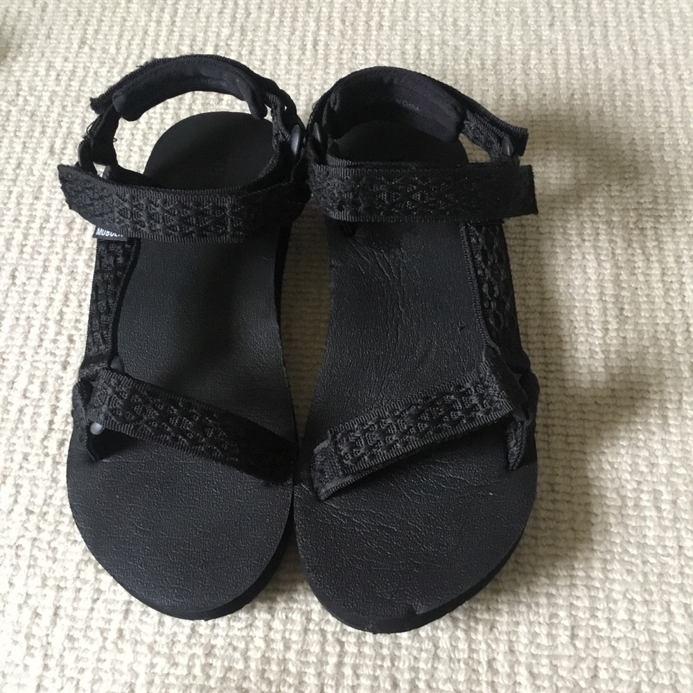 Classic Black Women's Velcro Strap Sandals